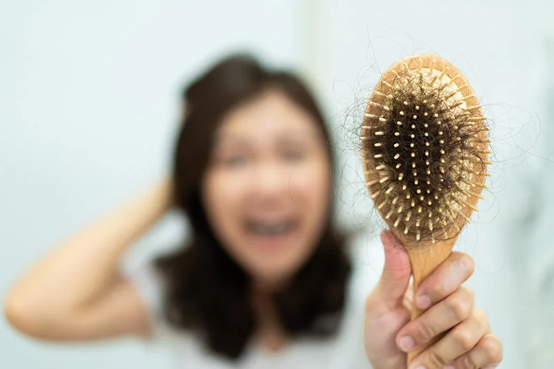 Haarausfall betrifft immer mehr Frauen